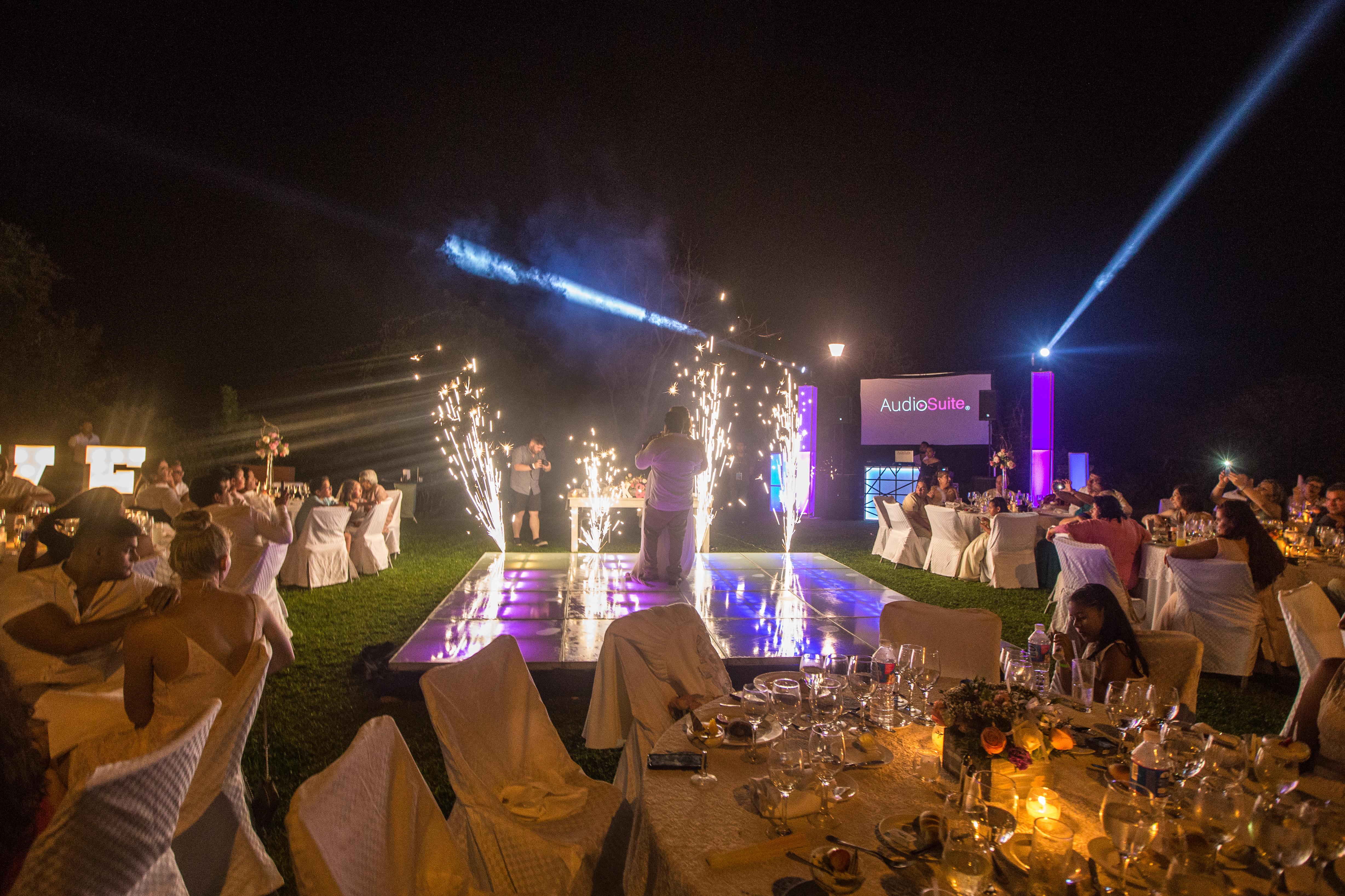 Azul Ixtapa Grand All Inclusive Suites - Spa & Convention Center Екстериор снимка Wedding in Egypt