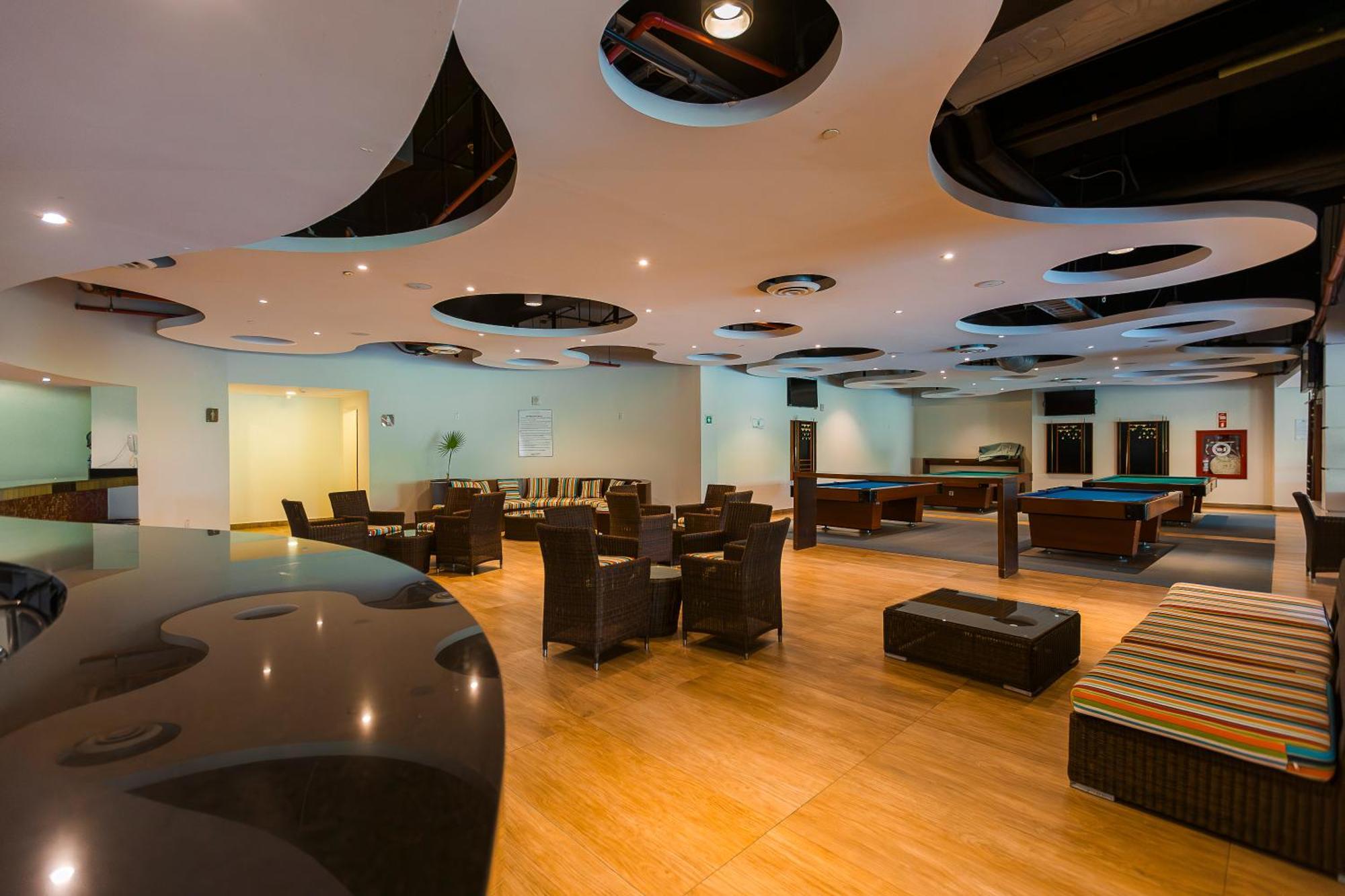 Azul Ixtapa Grand All Inclusive Suites - Spa & Convention Center Екстериор снимка Club House