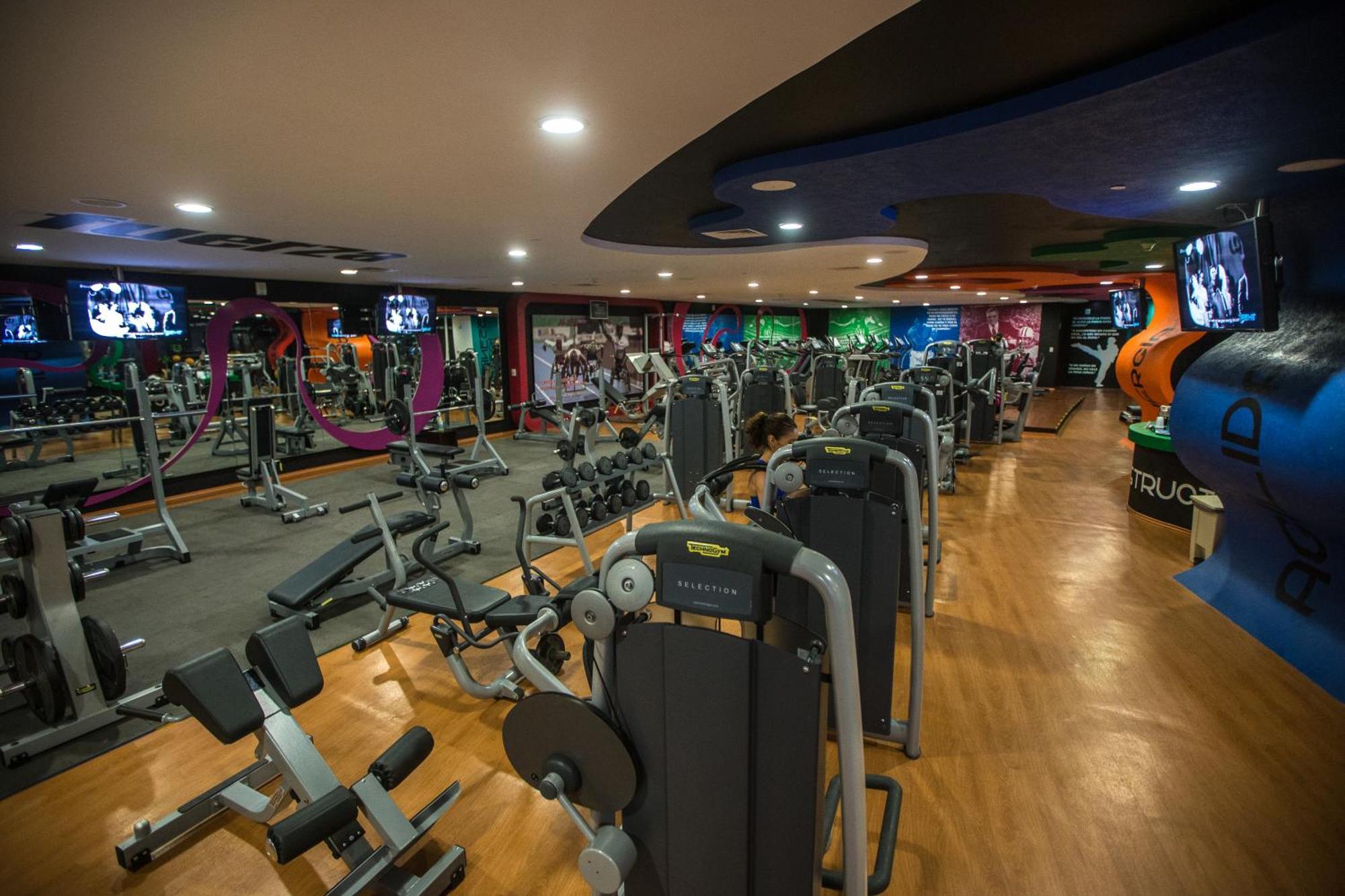 Azul Ixtapa Grand All Inclusive Suites - Spa & Convention Center Екстериор снимка Anytime Fitness in India