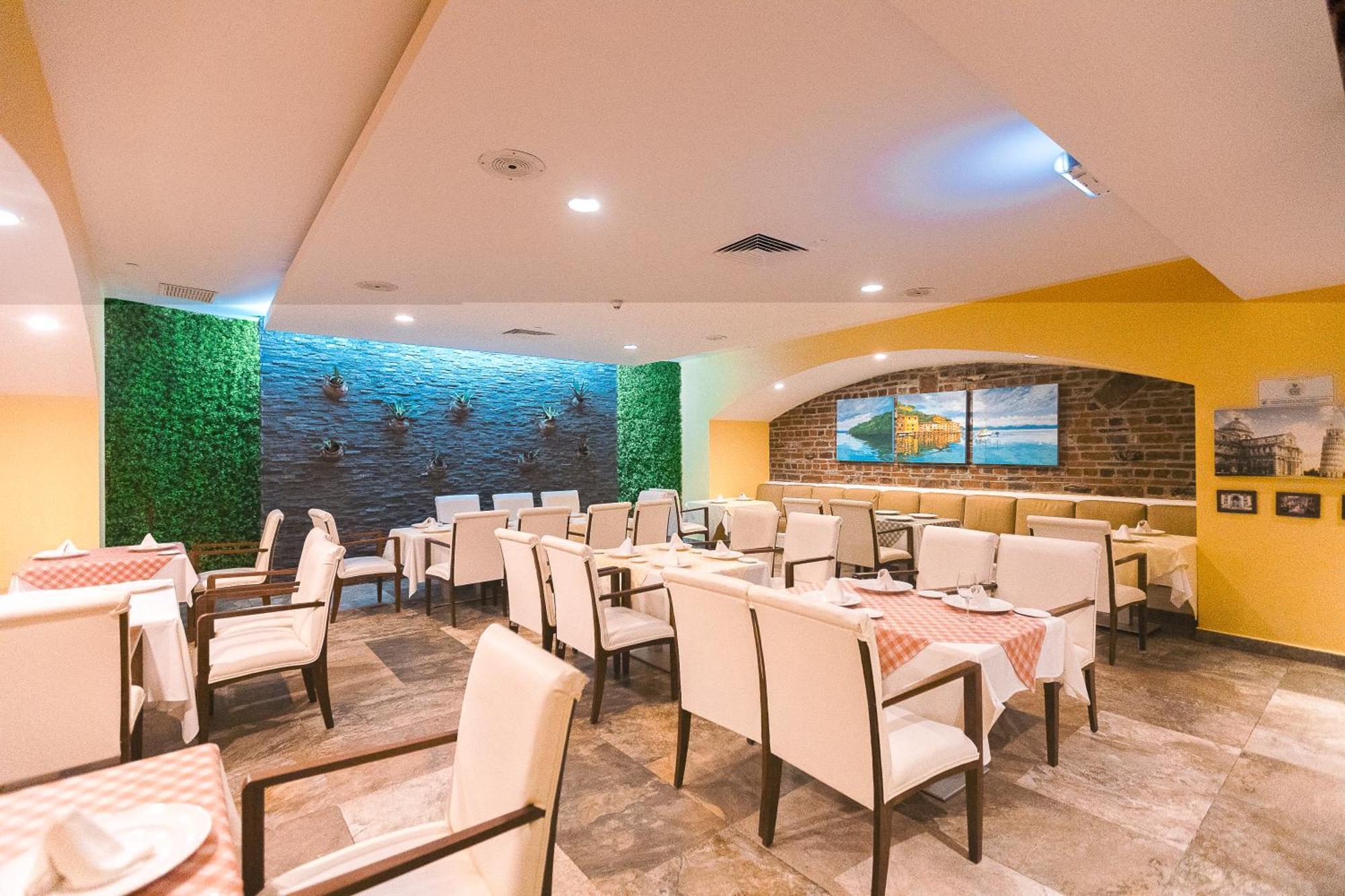 Azul Ixtapa Grand All Inclusive Suites - Spa & Convention Center Екстериор снимка Restaurant