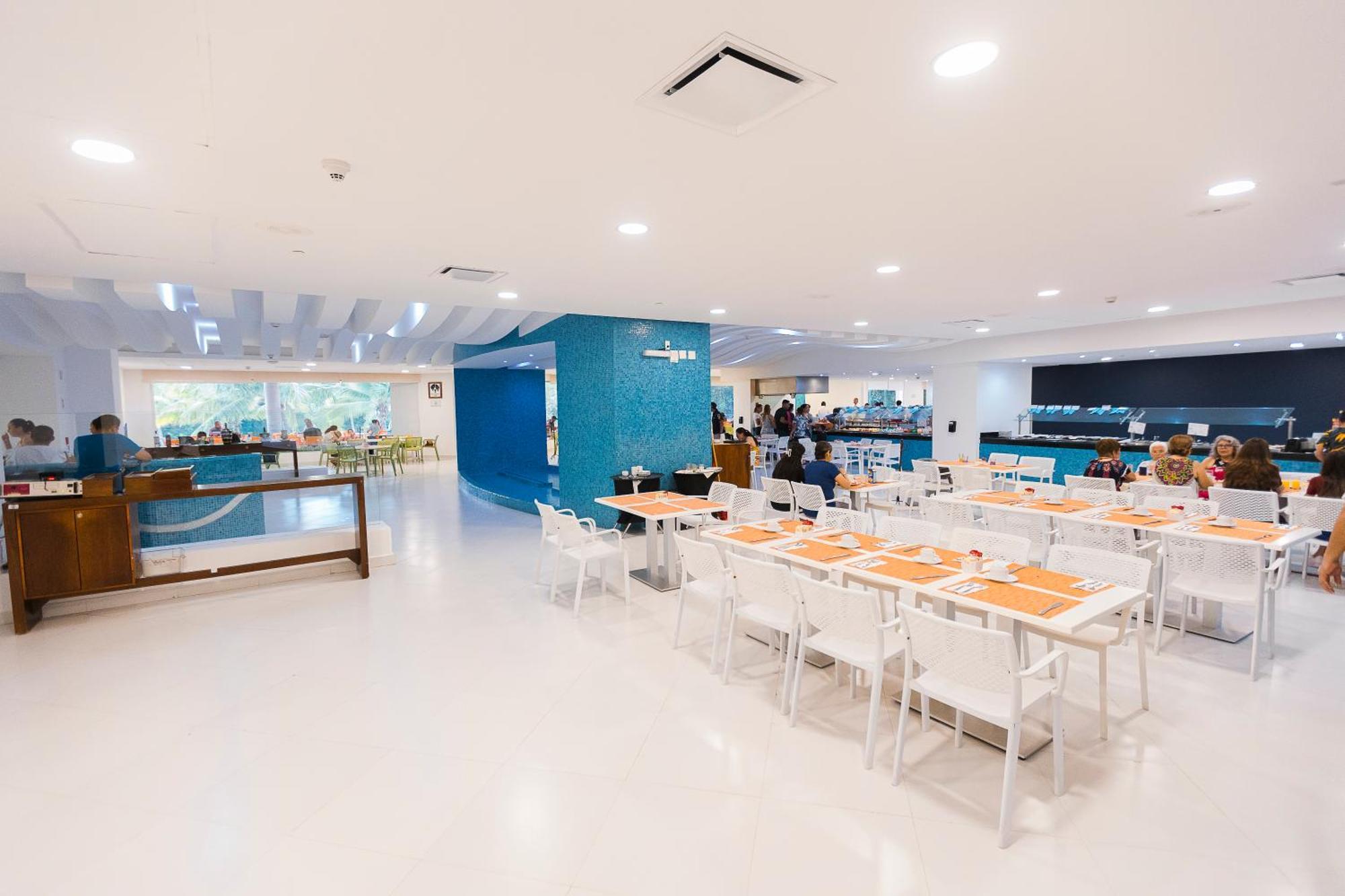 Azul Ixtapa Grand All Inclusive Suites - Spa & Convention Center Екстериор снимка The interior of the restaurant